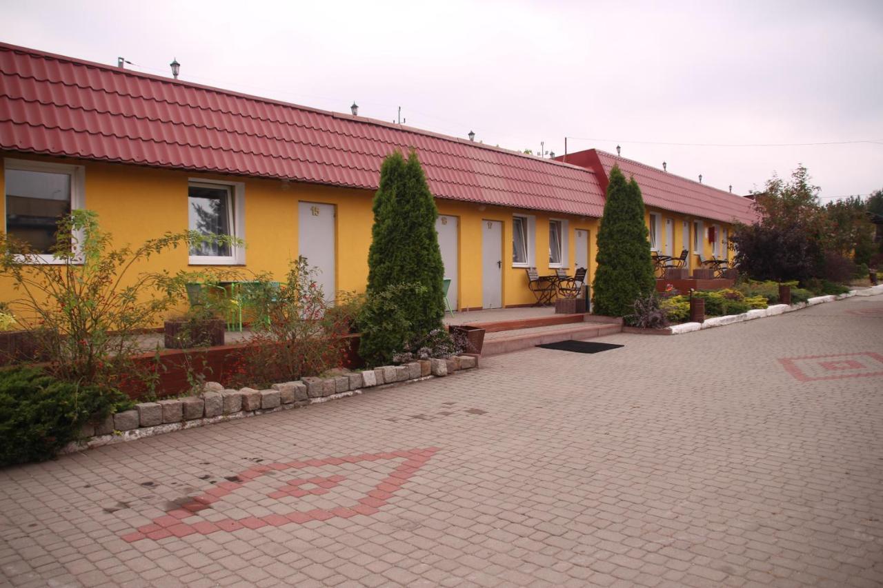 Zajazd Pod Kominkiem - Brzoza Kolo Torunia Exterior foto