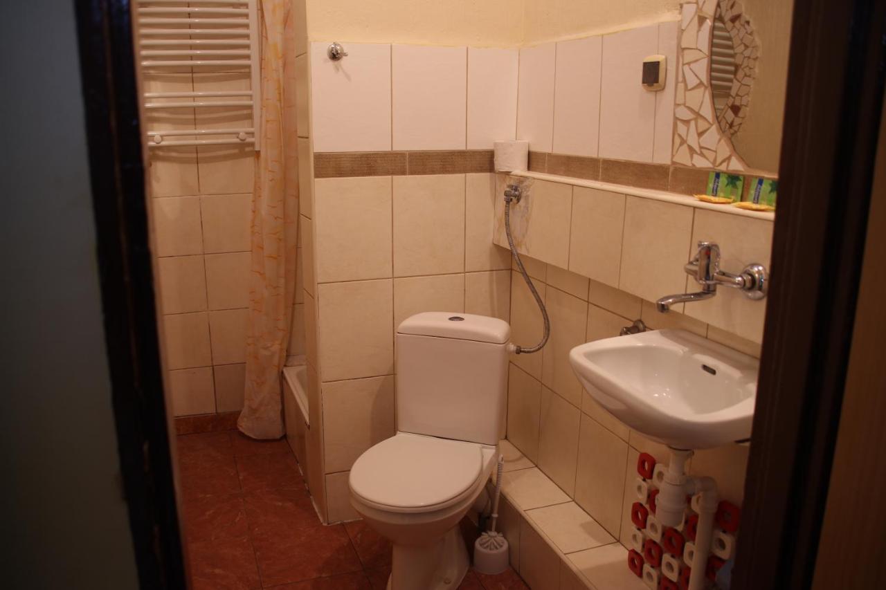 Zajazd Pod Kominkiem - Brzoza Kolo Torunia Exterior foto